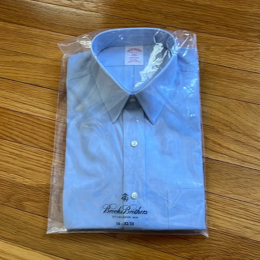 Brooks Brothers Men’s All cotton Dress Shirt Blue NEW in package Size 16 32/33